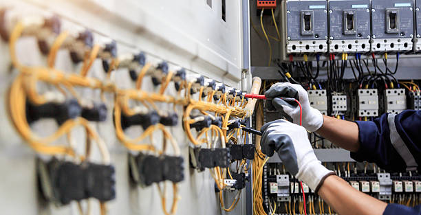 Professional Electrician technician working in Montrose, MN